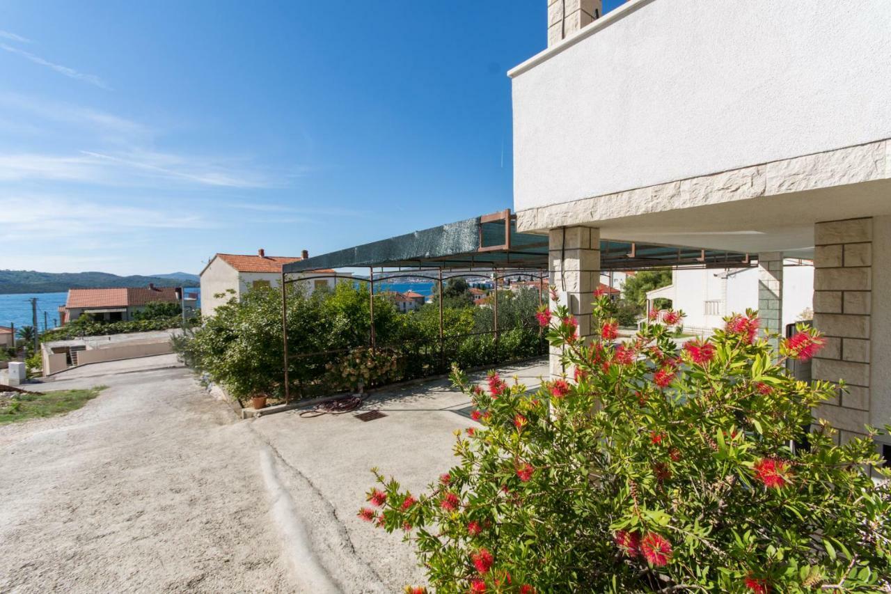 Apartmani Zana Okrug Gornji Exteriör bild