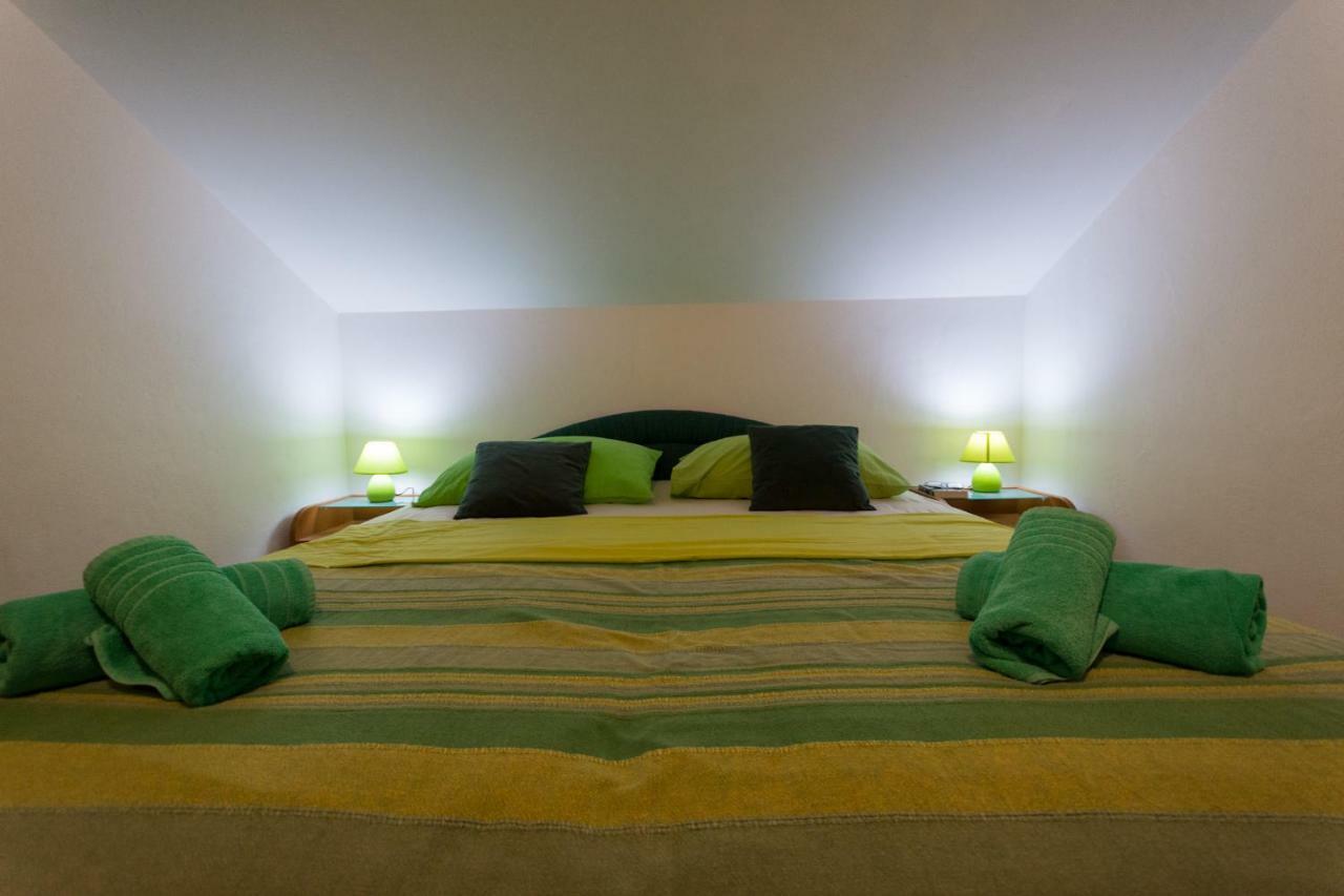 Apartmani Zana Okrug Gornji Exteriör bild