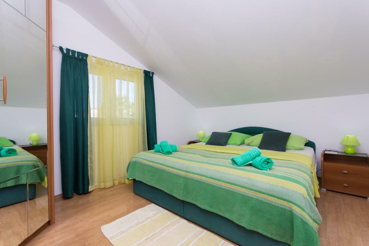 Apartmani Zana Okrug Gornji Exteriör bild