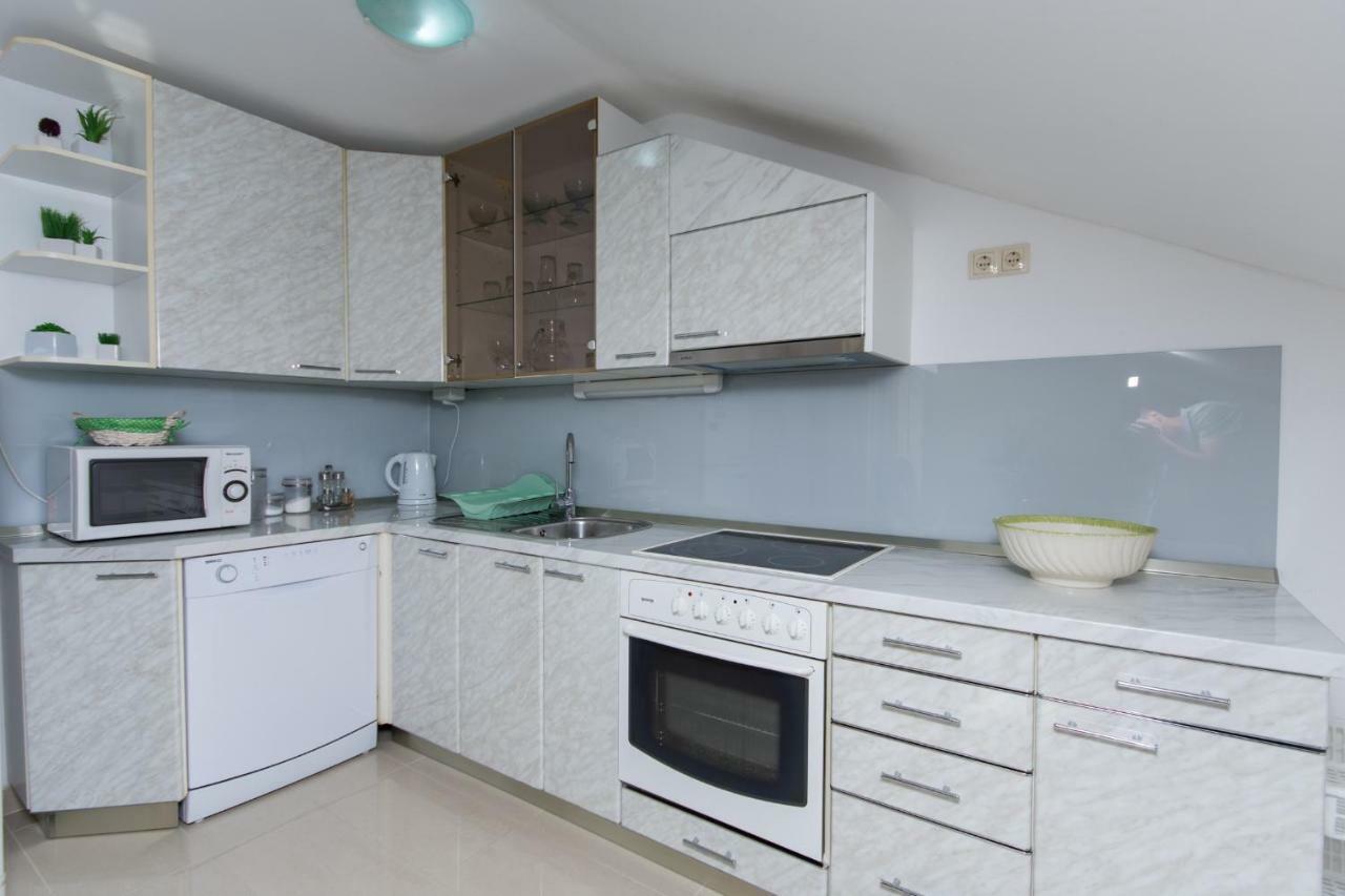 Apartmani Zana Okrug Gornji Exteriör bild