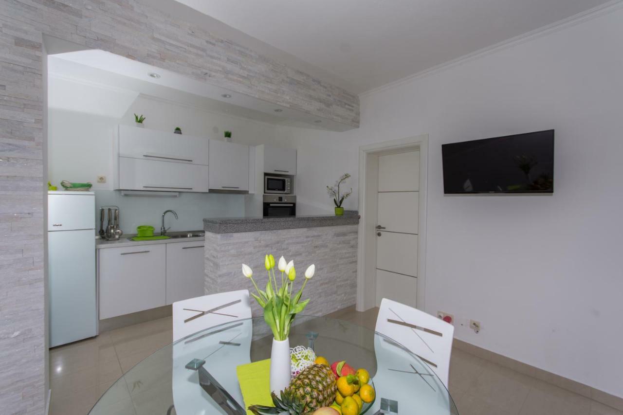 Apartmani Zana Okrug Gornji Exteriör bild