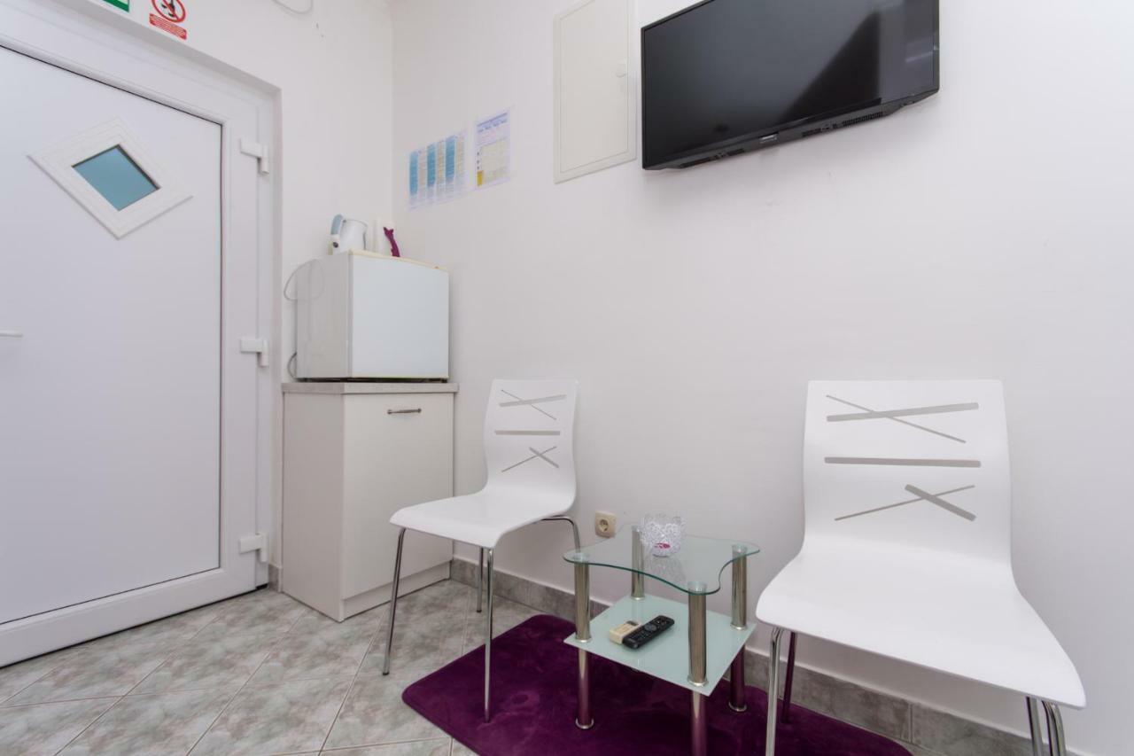 Apartmani Zana Okrug Gornji Exteriör bild