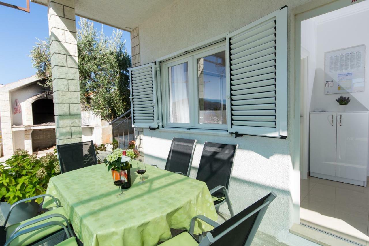 Apartmani Zana Okrug Gornji Exteriör bild