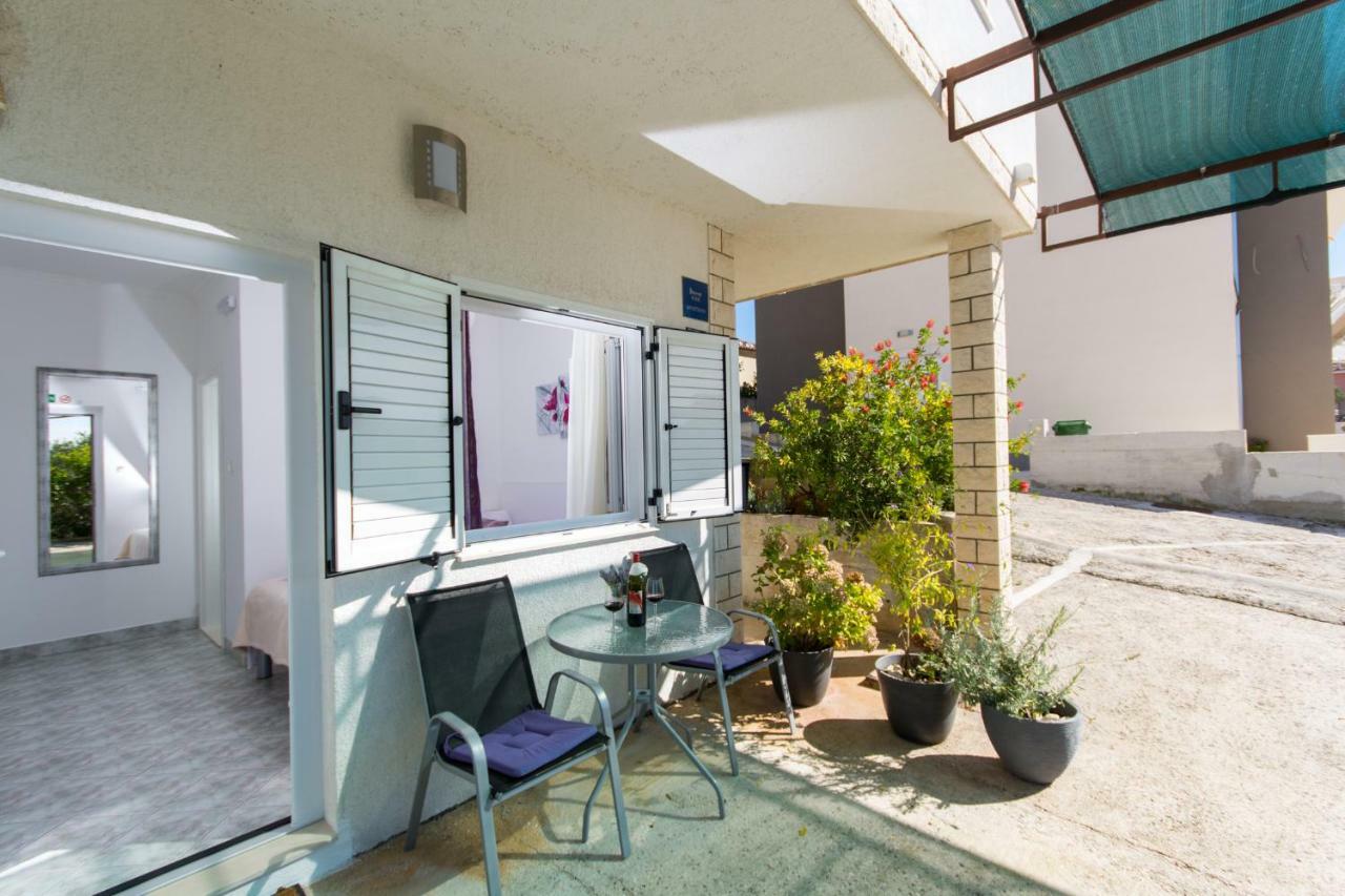 Apartmani Zana Okrug Gornji Exteriör bild